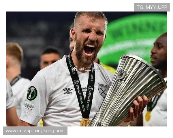 联盟年度最佳进步球员奖花落他家,社媒祝贺不断,年度最佳进球奖叫什么 联盟年度最佳进步球员奖花落他家,社媒祝贺不断,年度最佳进球奖叫什么