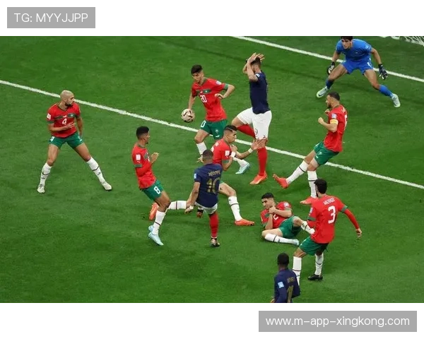 四队之间的张力,构成本届世界杯最浓烈的画面 四队之间的张力,构成本届世界杯最浓烈的画面