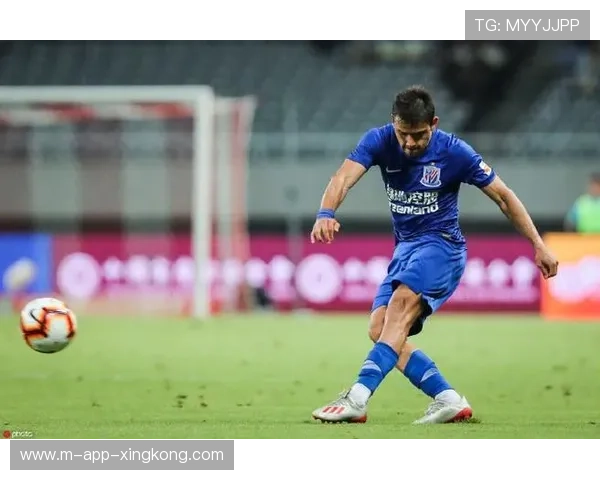 上海申花直塞连连穿透中路屏障 上海申花直塞连连穿透中路屏障