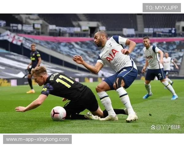 纽卡斯尔联快速拉边推进让对方应接不暇