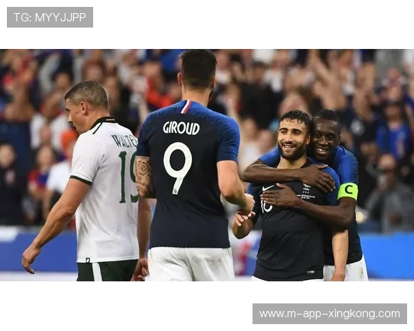 吉鲁补射门前抢点确定胜果